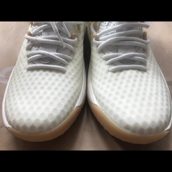 SOLD Authentic Dame 4 Legacy Shoes open box. New - Picture 3 of 8